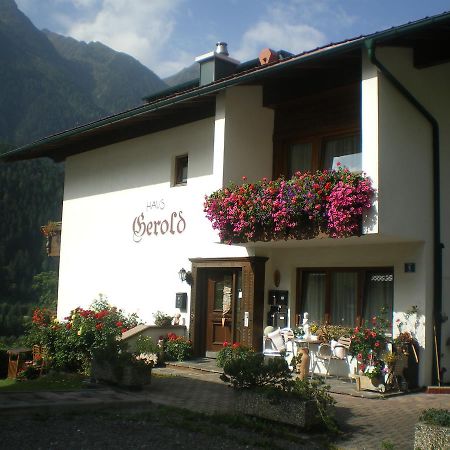 Haus Gerold Hotel Oetz Esterno foto